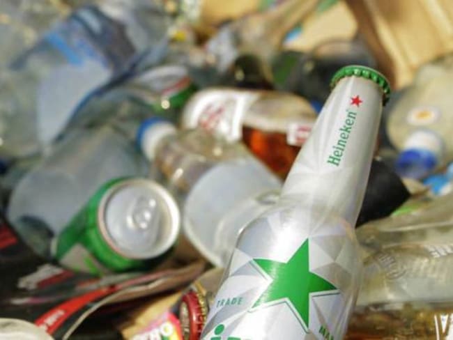 Advierten sobre adulteración de licor en botellas recicladas en Risaralda