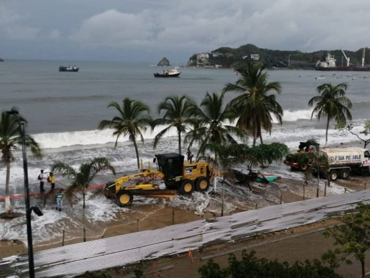 Autoridades activan protocolos de respuesta por marejada ciclónica