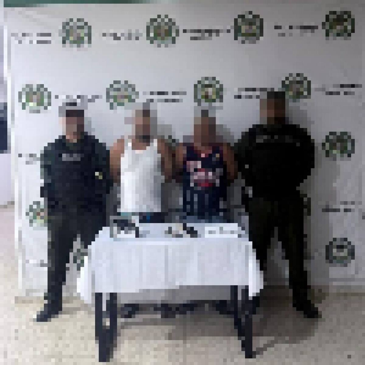 ‘Juancho’ y ‘Kike’, detenidos con dos armas de fuego presuntamente ilegales en Cartagena
