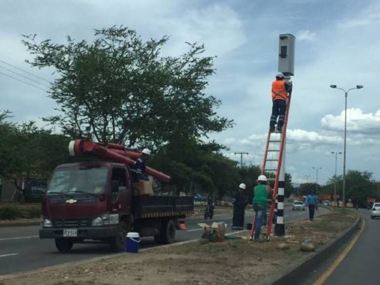 Se caen la fotomultas en Villa del Rosario (Foto: twitter.com/JosueRobayo ARCHIVO)
