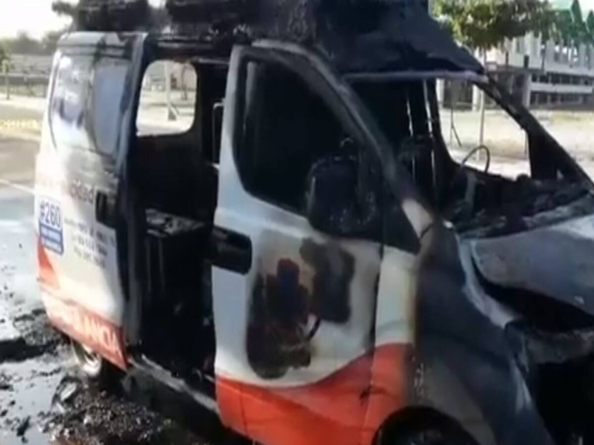 Una ambulancia se incendió en el Gran Malecón del Río