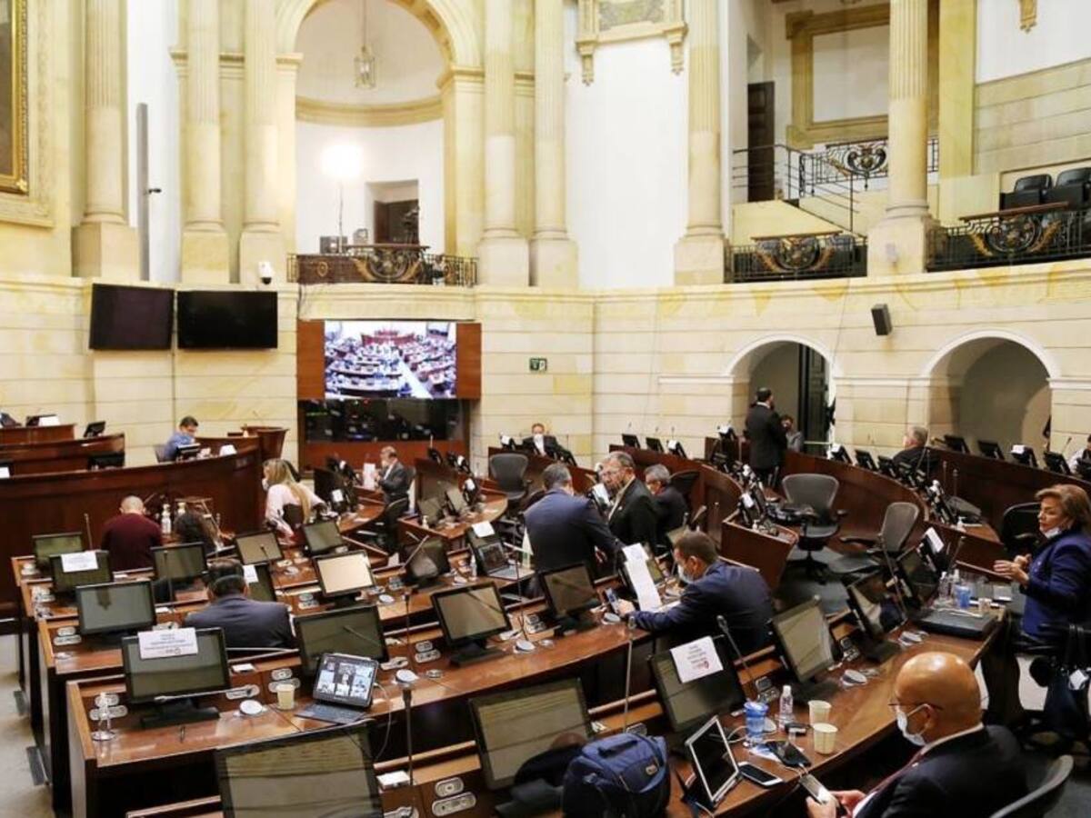 Pulso por la presidencia del Senado