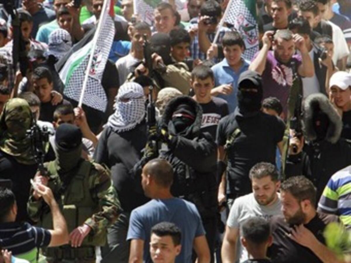 Palestinos suspenden reunión del diálogo de paz por muertes en redada israelí