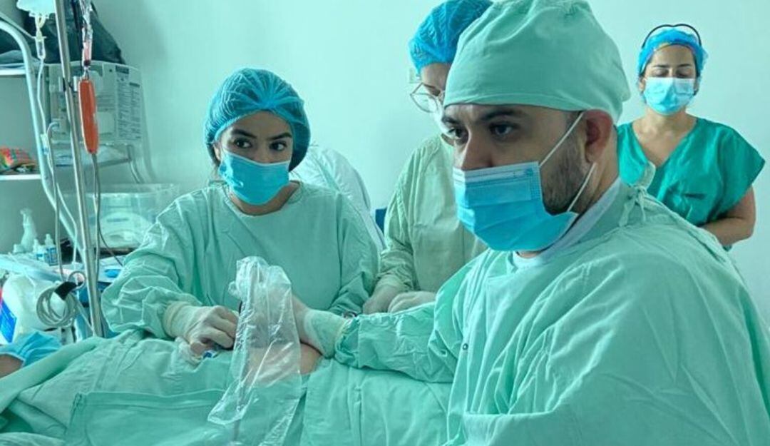 Transfusión a bebé en el vientre de su madre