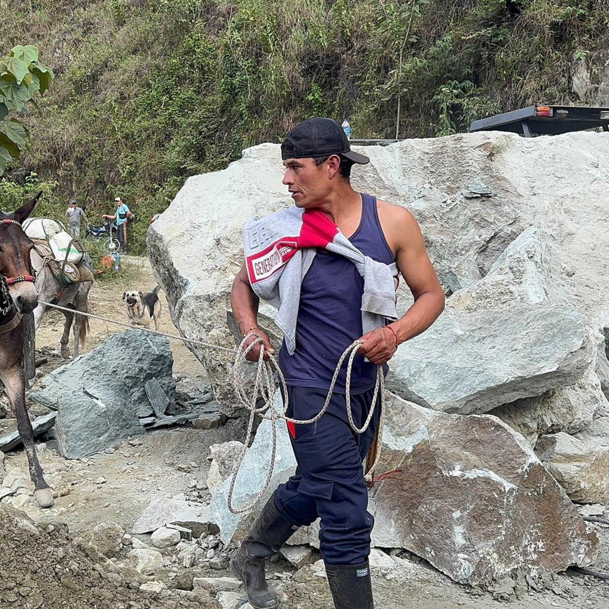 Después de 28 días, 68 familias en zona rural de Génova, Quindío tienen nuevamente paso en la vía