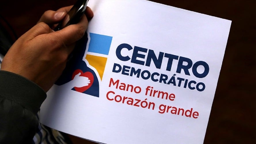 Este viernes se metió ‘en Kamila de 11 varas la lista al Congreso del Centro Democrático.. Foto: Colprensa