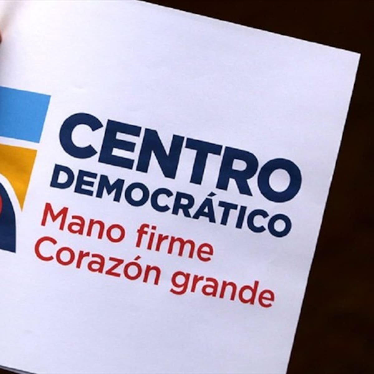 El Centro Democrático pide devolver Presupuesto 2027 por riesgos de desfinanciación y dudas fiscales
