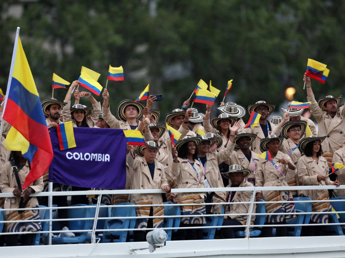 Video: Desfile de la delegación colombiana en la inauguración de París 2024