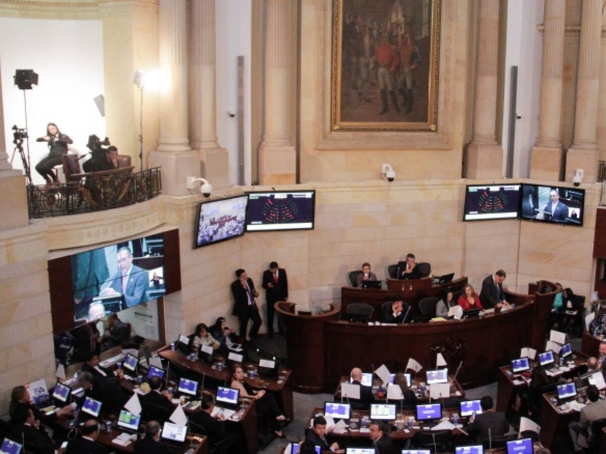 Senado aprueba refrendación del nuevo acuerdo de paz