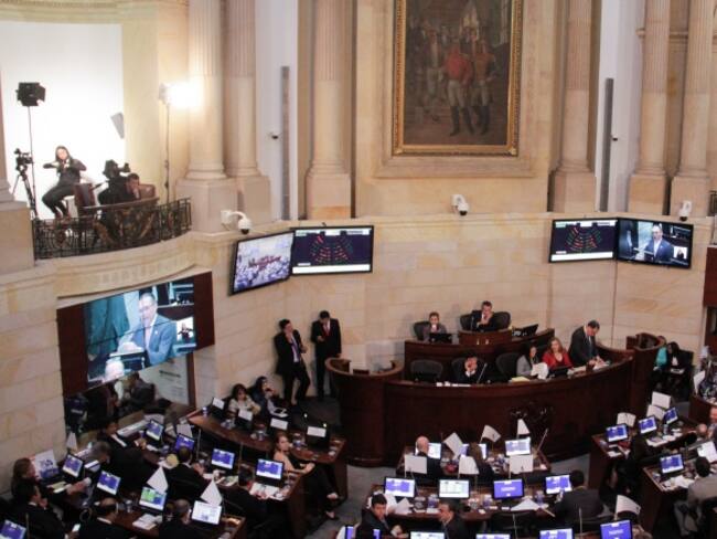Senado aprueba refrendación del nuevo acuerdo de paz