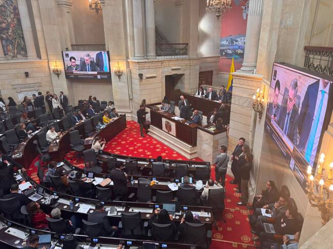 Las comisiones económicas de Cámara y Senado acaban de aprobar la devolución del presupuesto nacional presentado por el gobierno Petro por $575 billones.