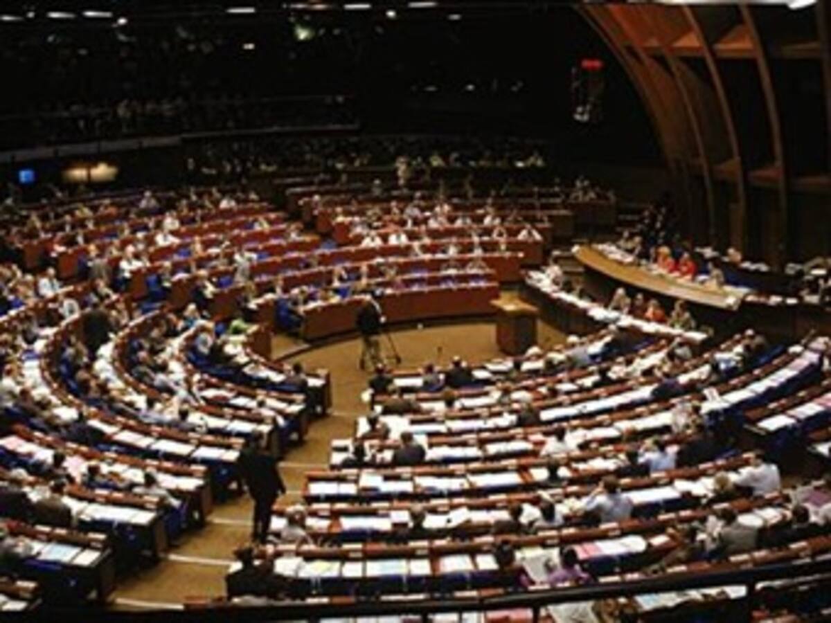 La Unión Europea está preocupada por la democracia en Venezuela y condena el caso de Manuel Rosales