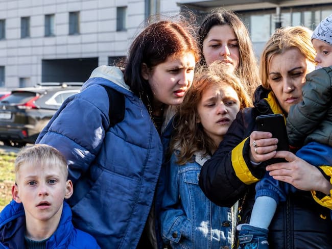 Familia ucraniana llega a Lviv