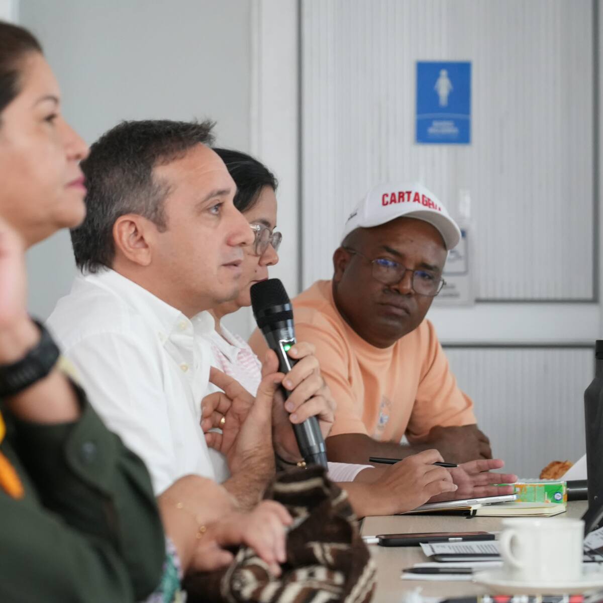 Cardique une esfuerzos con entidades de Cartagena para proteger ecosistemas estratégicos