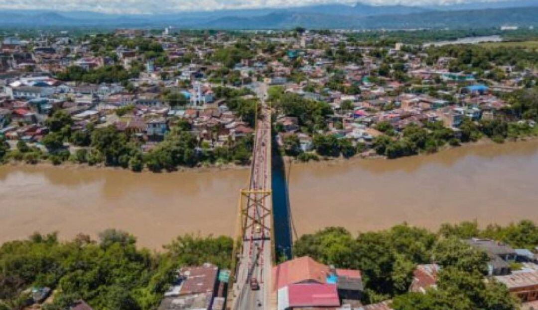Puente Mariano Ospina entre Flandes y Girardot 