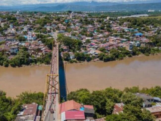 Puente Mariano Ospina entre Flandes y Girardot