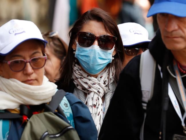 Las noticias falsas se transmiten más rápido que el coronavirus: médico en zona cero del virus en Italia