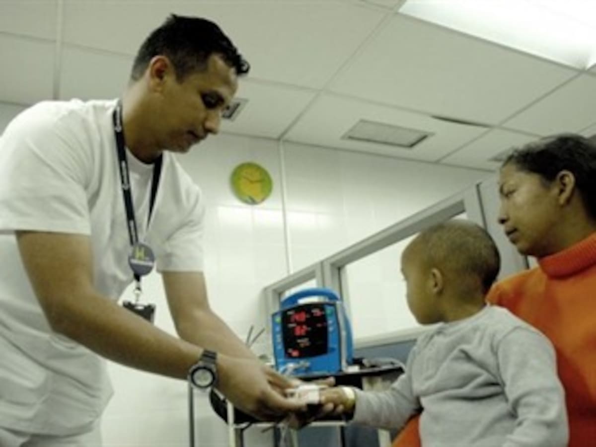 Eiminan restricciones para atención de niños en sistema de salud