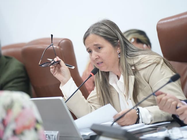 “Votos no fueron solo de mujeres liberales”: Lopera sobre aprobación de reforma a la salud