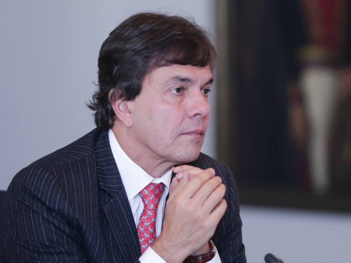 Desde Queen hasta bambucos, la faceta musical de Roberto Vélez