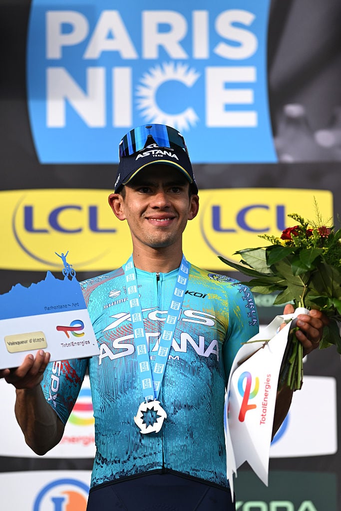 Harold Tejada, ciclista colombiano del Astana, tras ganar la etapa 6 de la París Niza 2026 / Getty Images