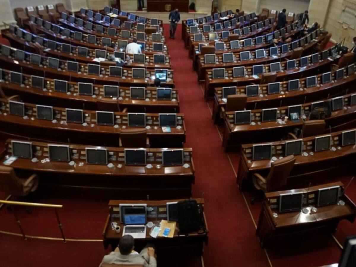 Proponen que sobretasa a la renta sea permanente para el sector financiero