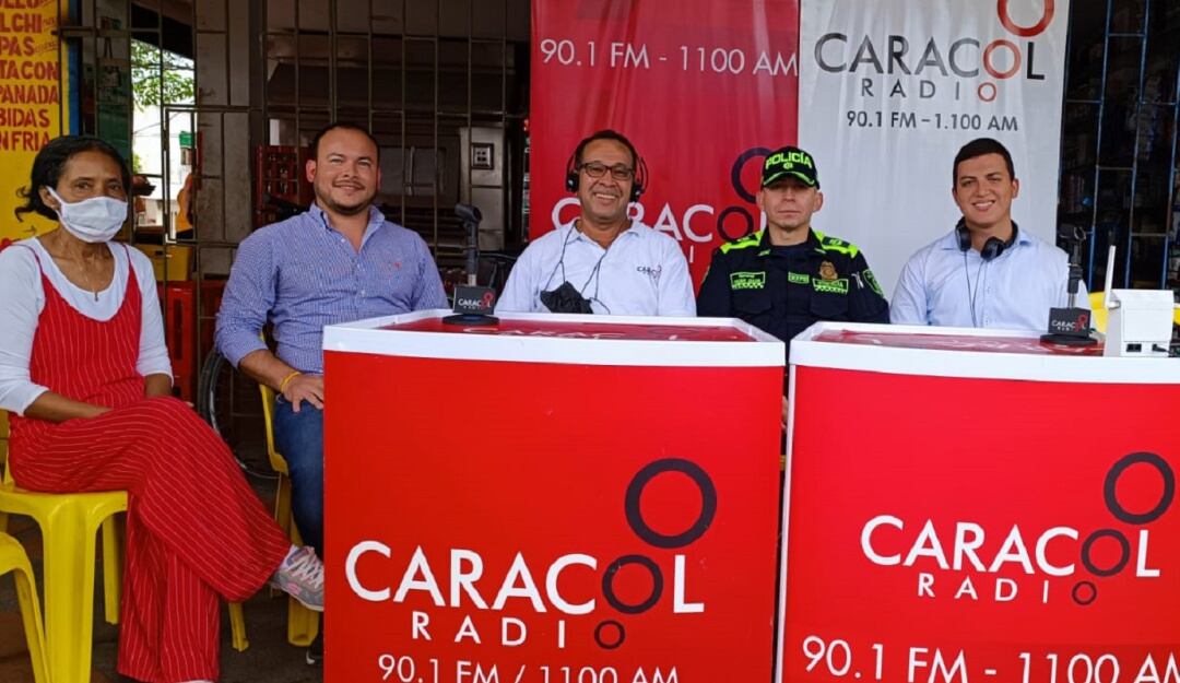 Trannsmisión de Caracol Radio en Ciudadela 20 de Julio