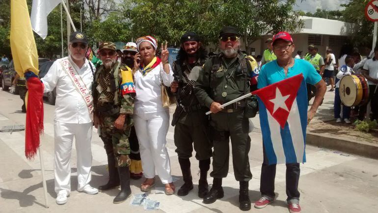 Los actores del Carnaval durante la marcha carnavalera por la paz en Barranquilla.