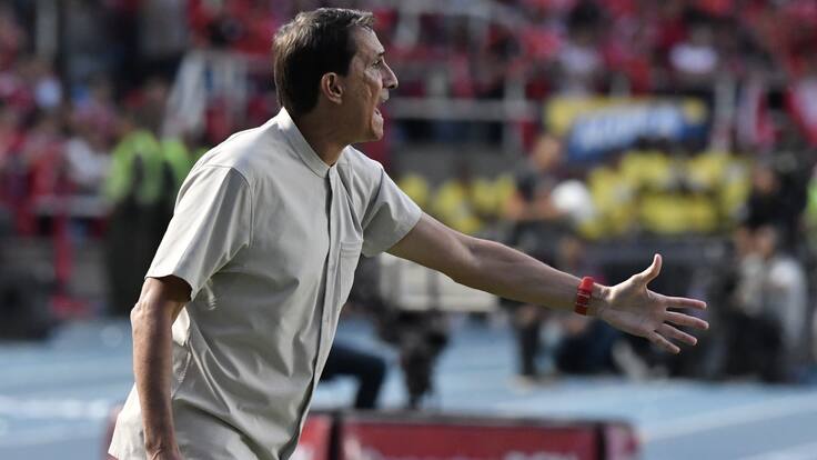 "Si Rangel se queda, ya estudiamos cómo puede jugar con Ramos" A. Guimaraes