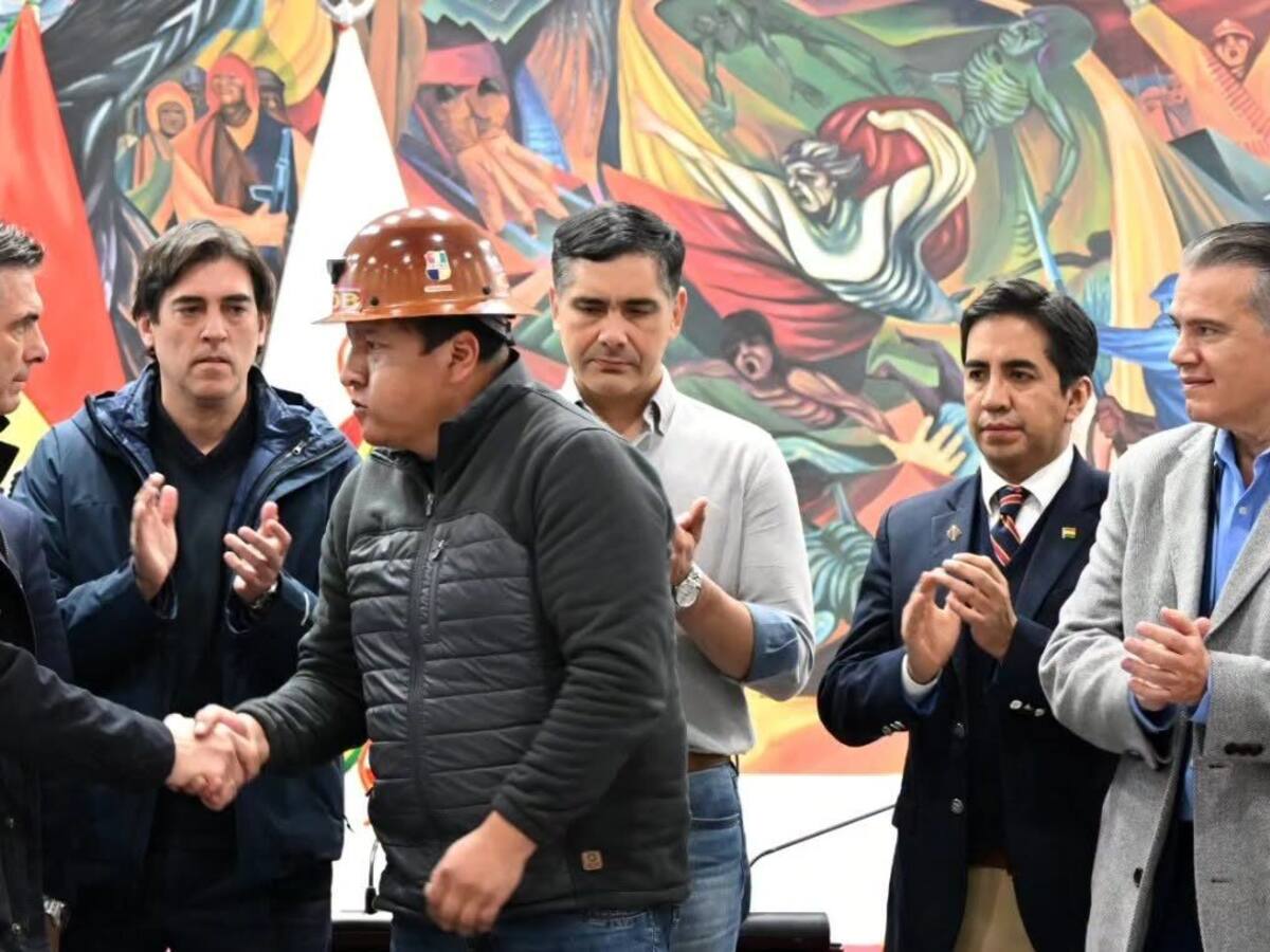 El Gobierno de Bolivia y la Central Obrera logran un acuerdo, pero campesinos mantienen los bloqueos