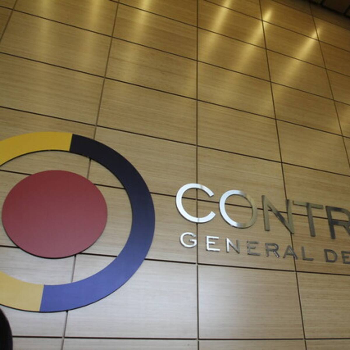 CGR alerta por billonarios recursos públicos inmovilizados en fiducias: hay pérdida de oportunidades