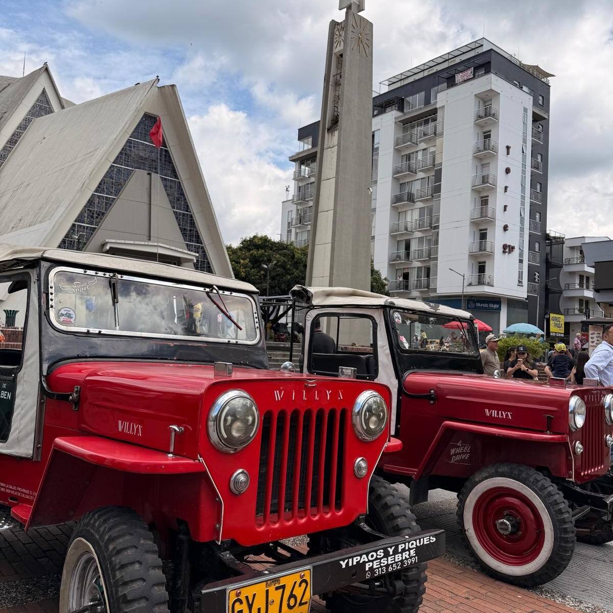 Semana Santa en Armenia: recorrer en Jeep Willys los templos católicos y el museo religioso