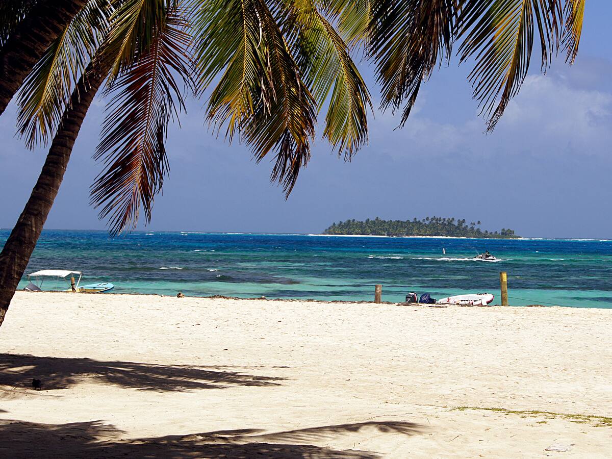 ¿Cuántos kilómetros recorre la costa Atlántica colombiana? Tiene más de 20 playas para visitar