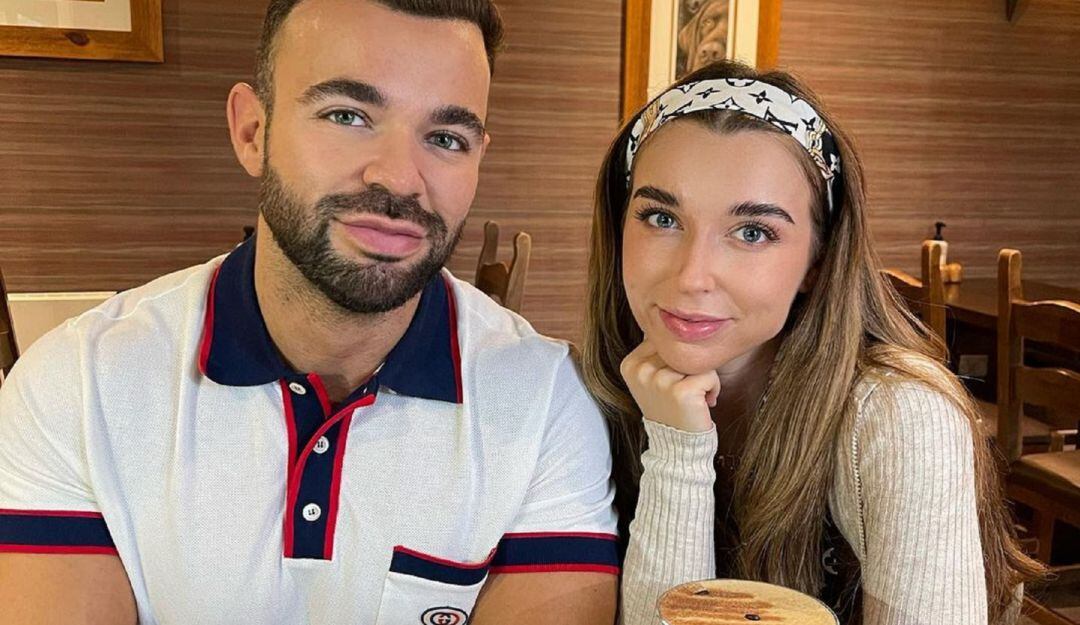 Sean tiene 29 años y convenció a su hermana menor Daysi 24 años a grabar videos juntos en esta plataforma para adultos.