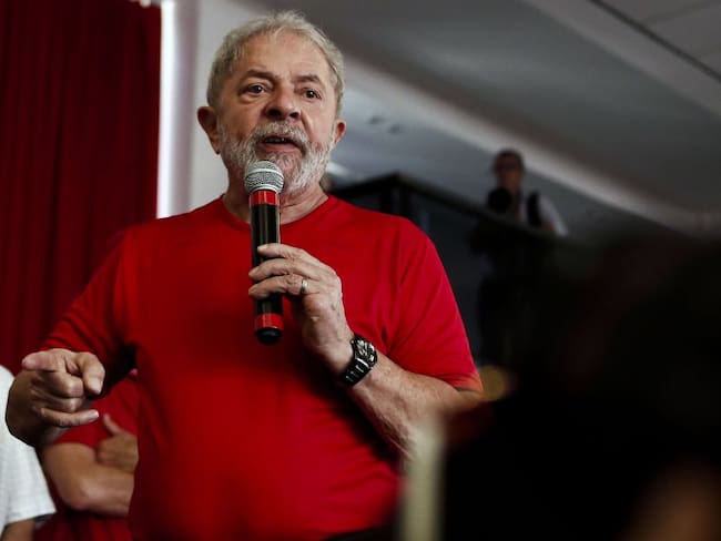 Exministro: Lula da Silva está enamorado y si sale de prisión se casará