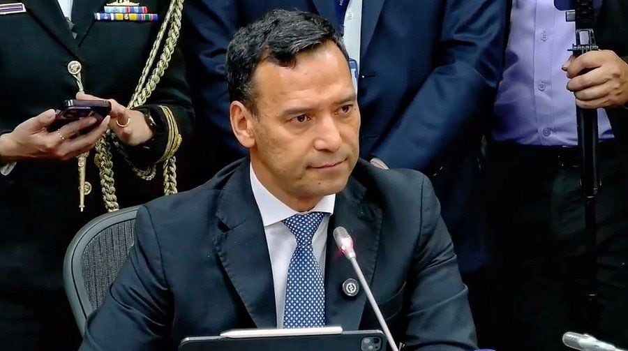 Pedro Sánchez, ministro de Defensa. Foto: Senado