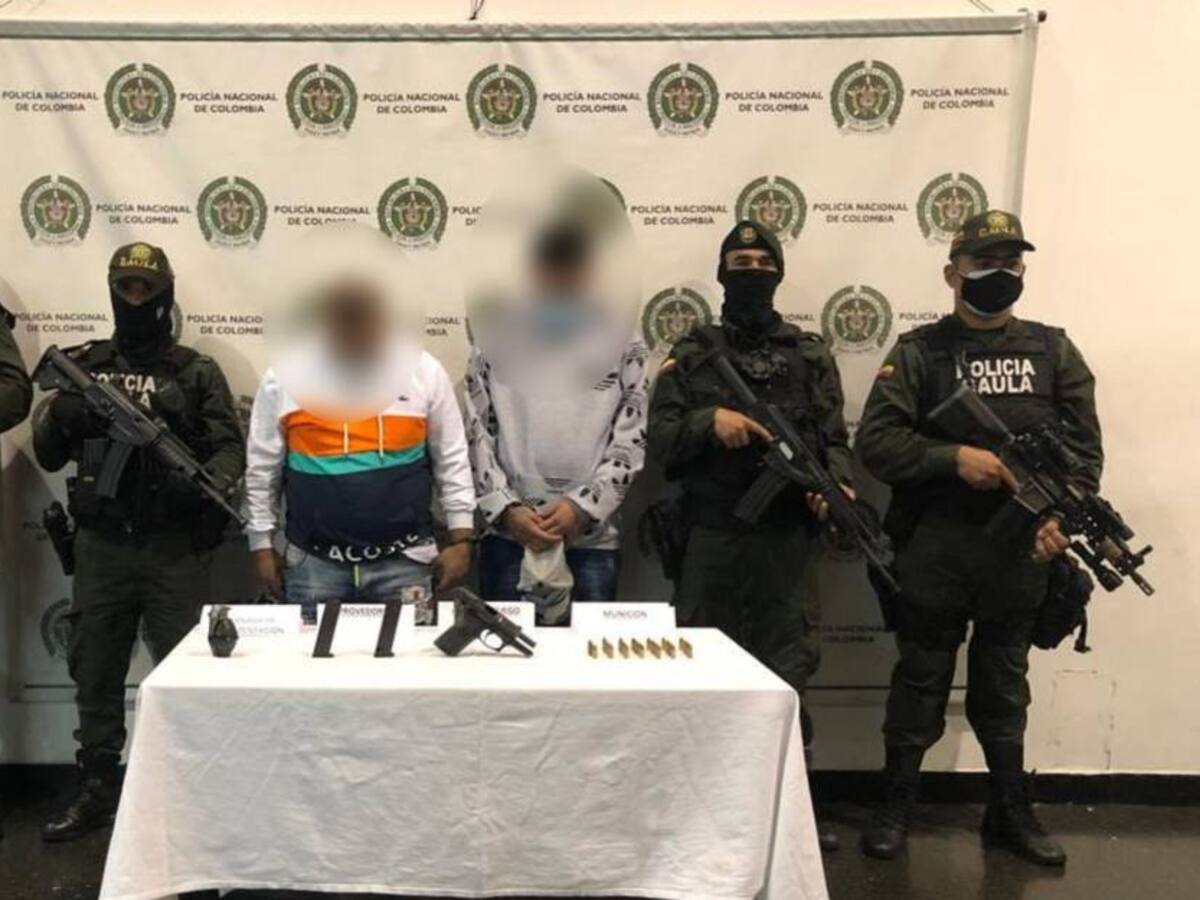 Por una moto y en plena fiesta del 24, capturan a tres personas en Medellín