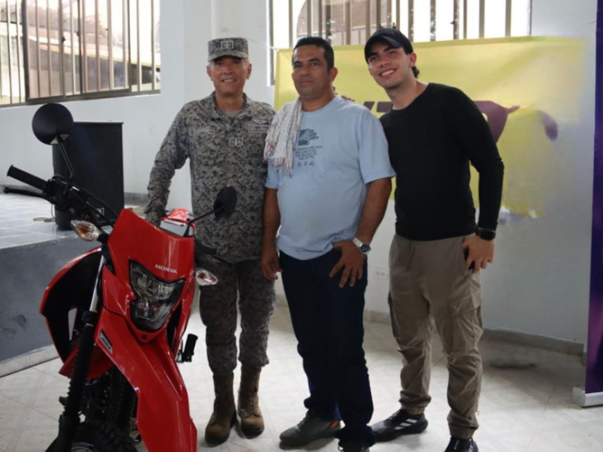 Fuerza Aeroespacial Colombiana entregó ayudas en Puerto Leguízamo como gesto de agradecimiento