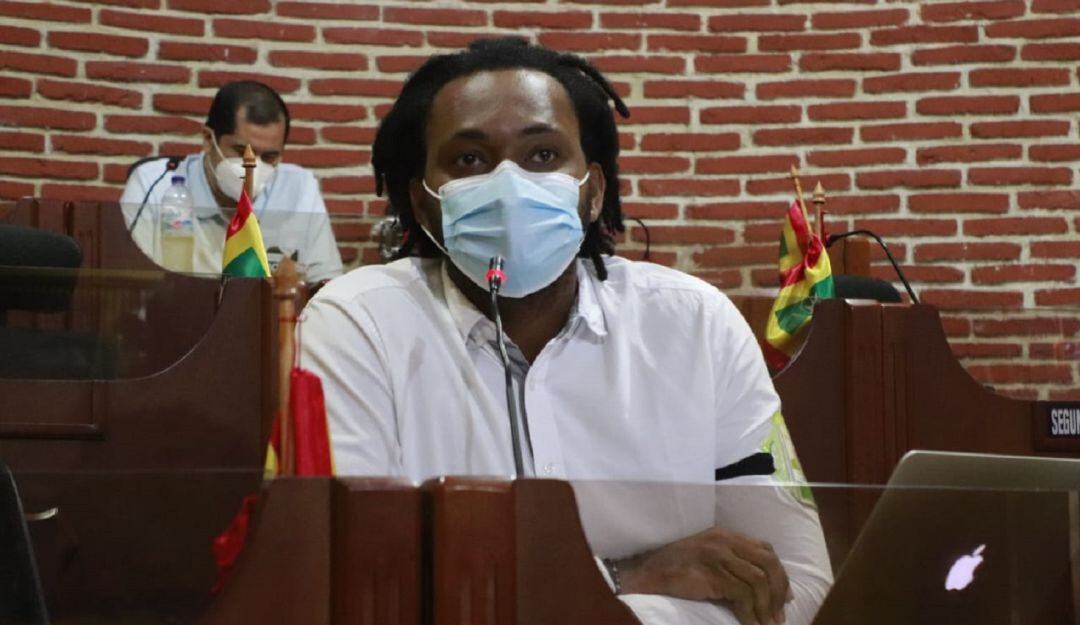 Los cabildantes consideraron que la actuación del secretario ha sido negligente frente al programa del adulto mayor