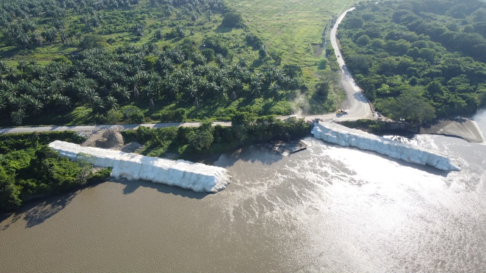 Obra de protección en el Brazo Morales en Río Viejo. // Gobernación de Bolívar