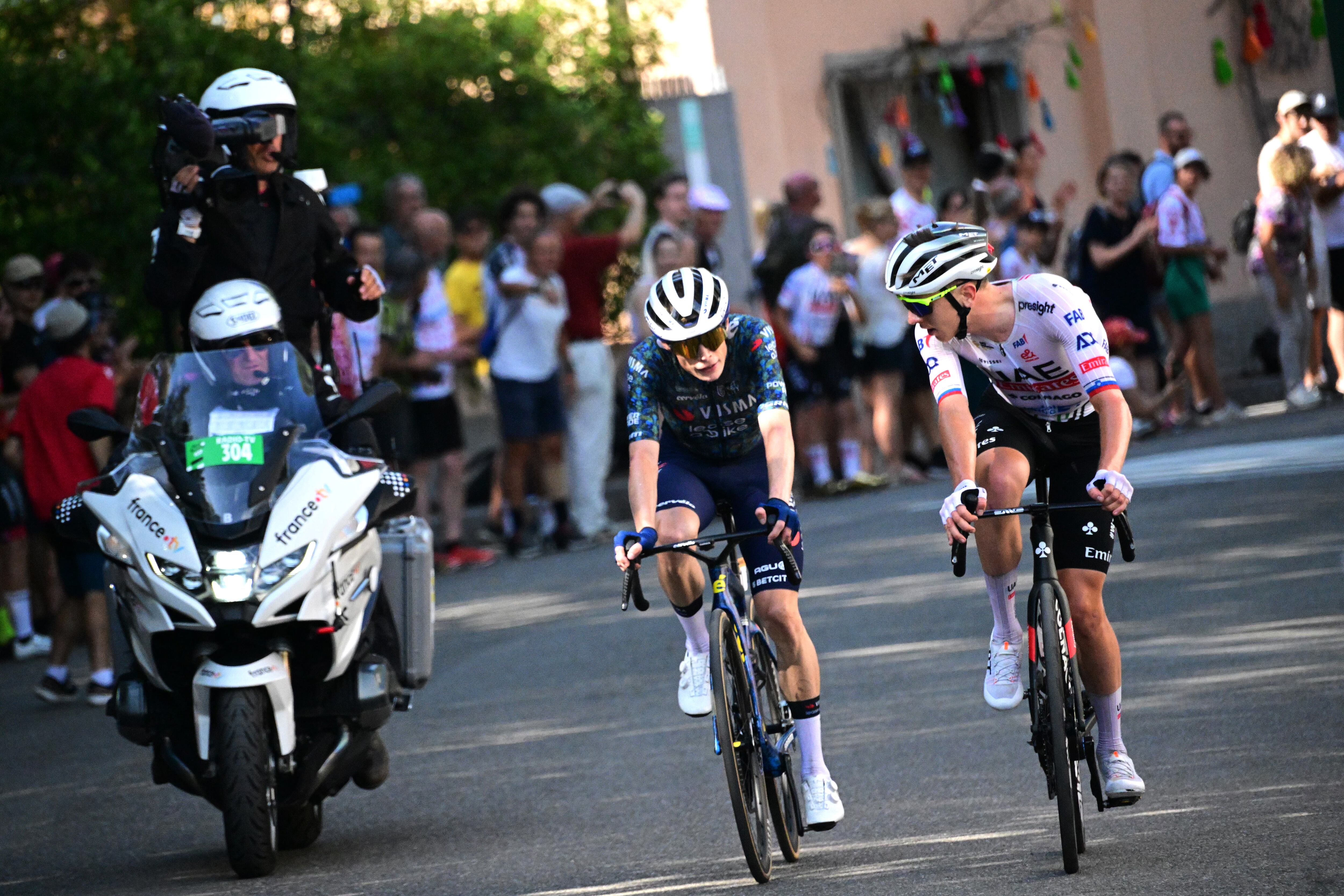 Jonas Vingegaard junto a Tadej Pogacar en la presente edición del Tour de Francia. (Photo by Bernard Papon - Pool/Getty Images)