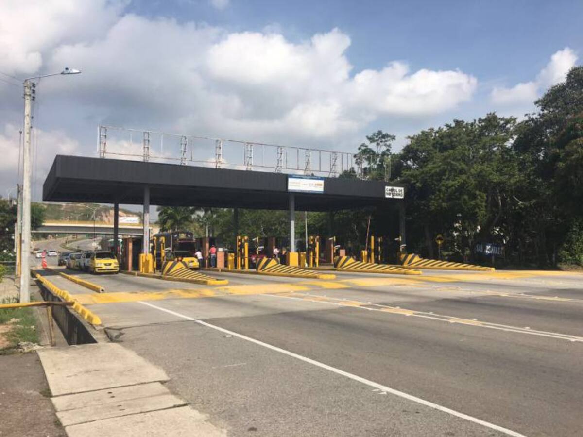 5 obras se financiarían si gobierno da plata de peajes a autoridades locales