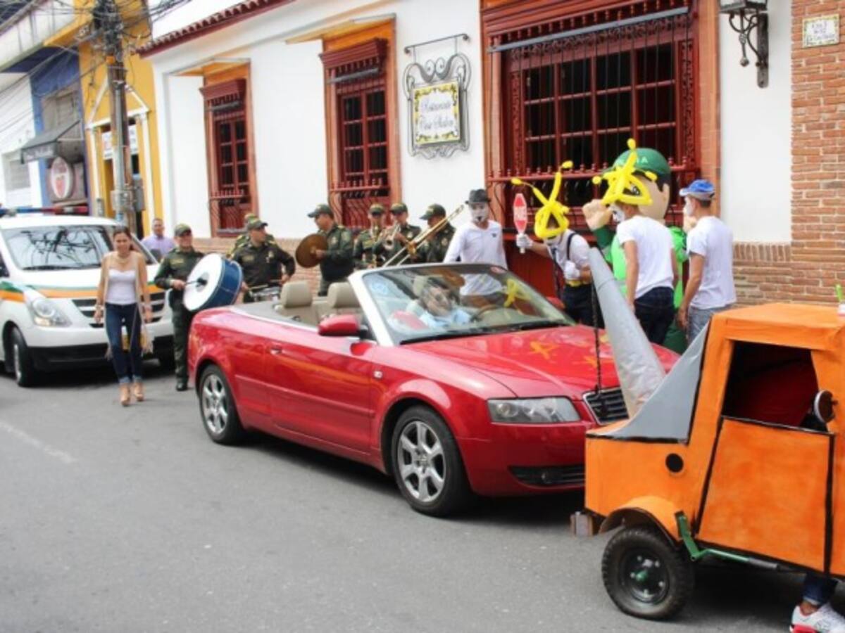Con campaña educativa pretenden evitar vehículos mal parqueados en Ibagué