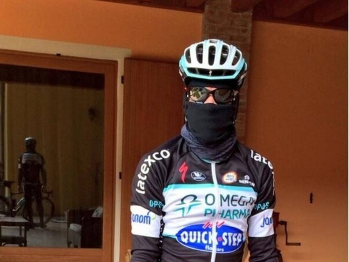 Rigoberto Urán irreconocible en su lucha contra el frío