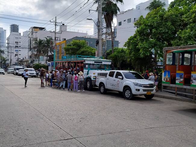 Habrían violado prohibición de consumo de alcohol dentro de chiva donde falleció turista