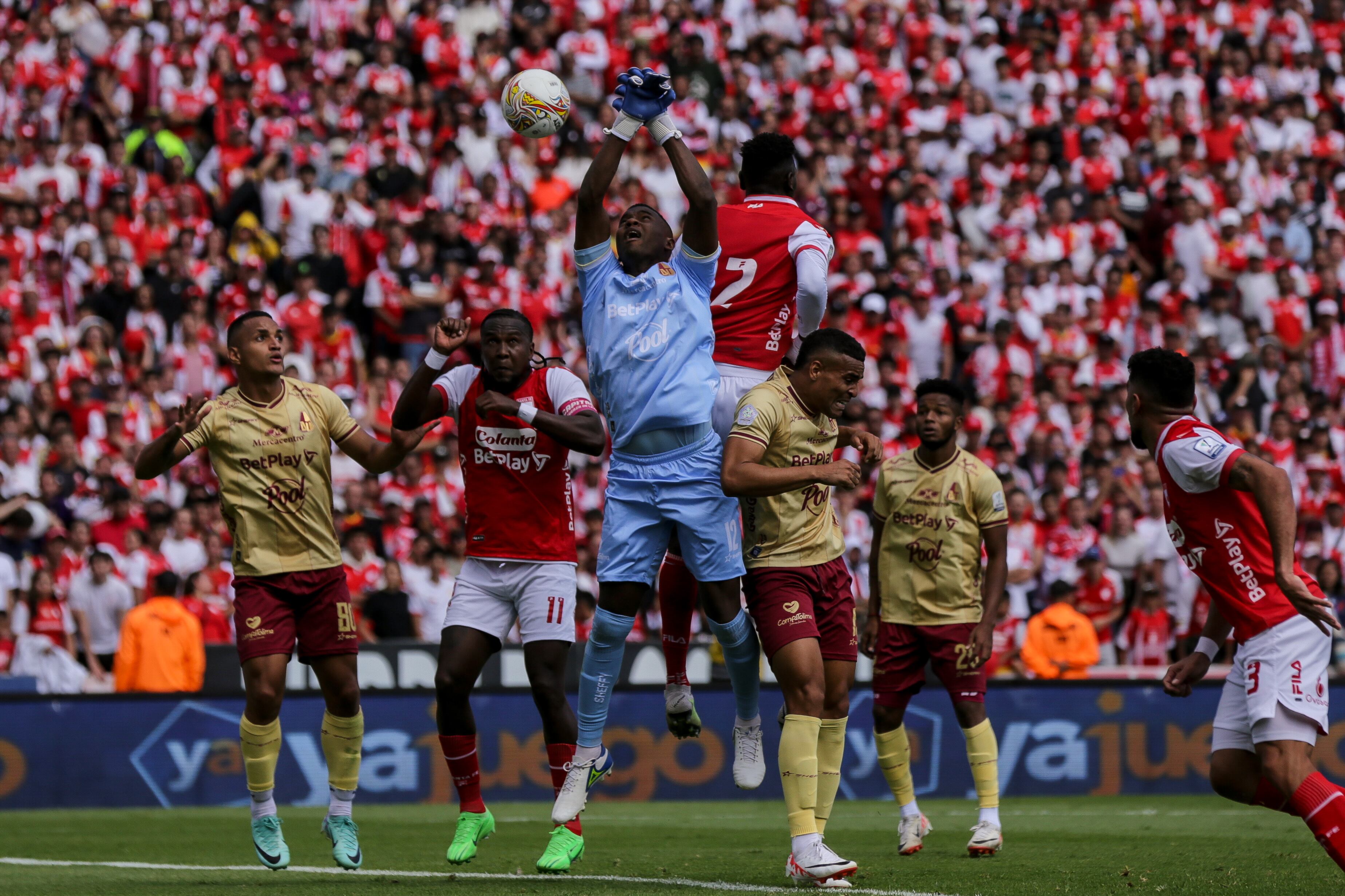 Duelo de Liga entre Santa Fe y Tolima. (Colprensa - Mariano Vimos)