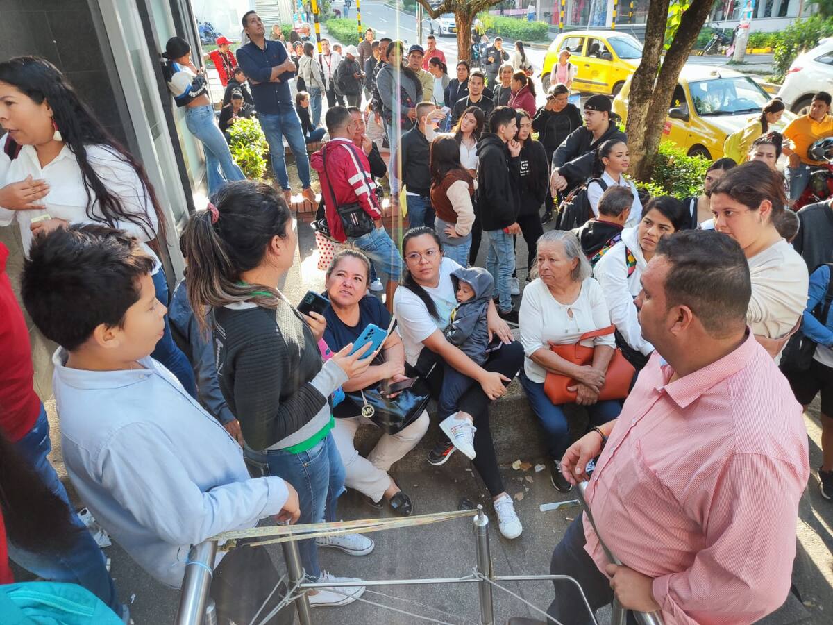 “Es más fácil usted ganarse el baloto que conseguir una cita por internet”