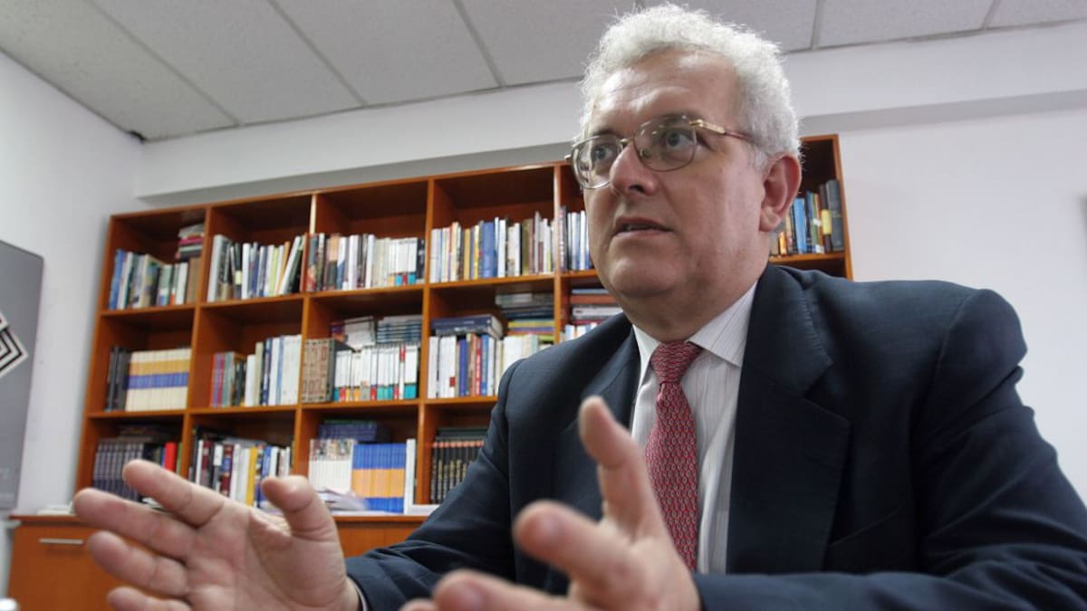 José Antonio Ocampo: "Se va a presentar la reforma tributaria después del 7 de agosto"