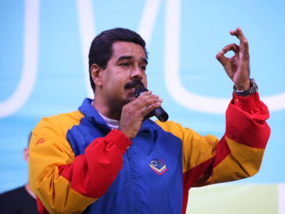 Ojalá Santos bailara joropo: Maduro