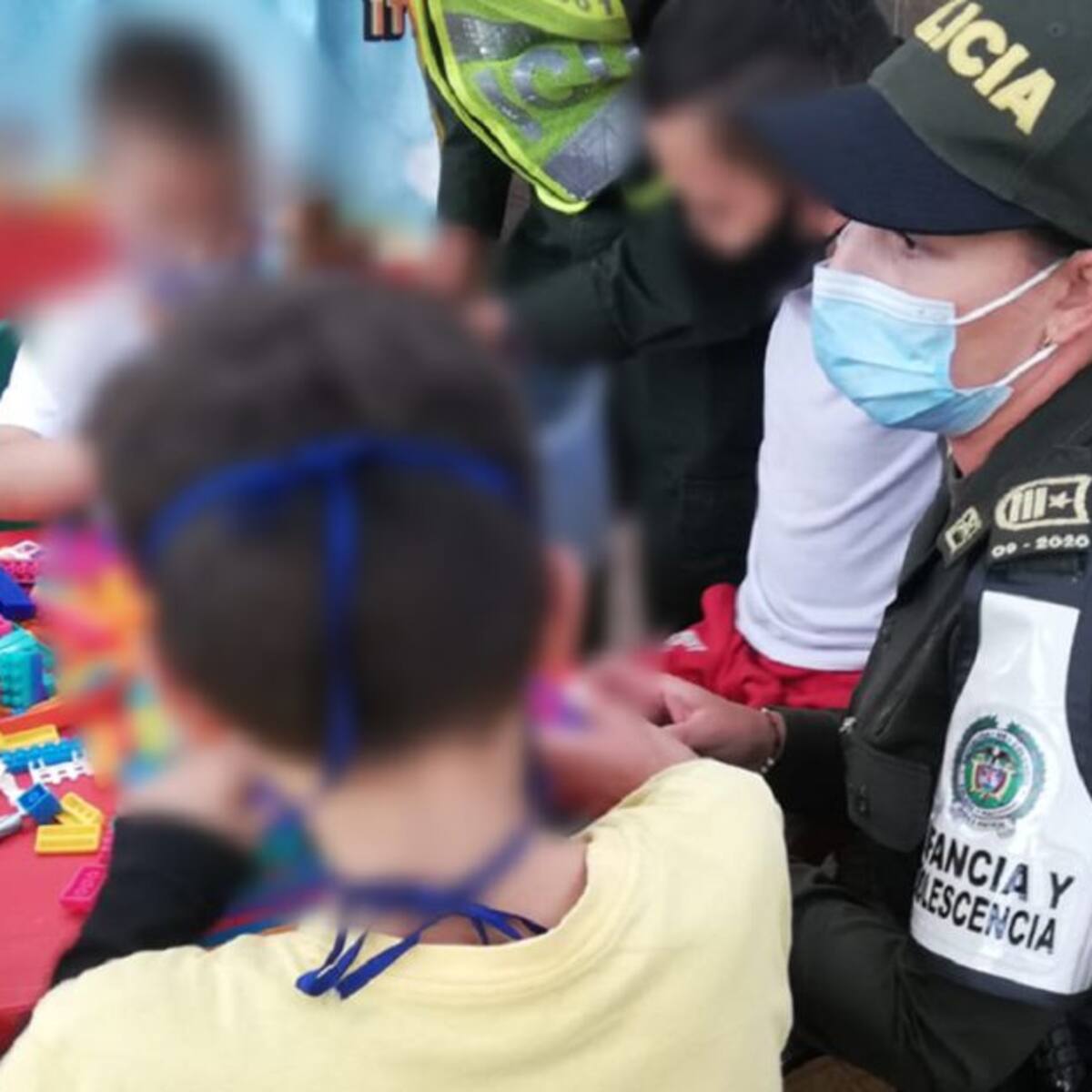 Rescatan a cuatro menores de edad en Manizales